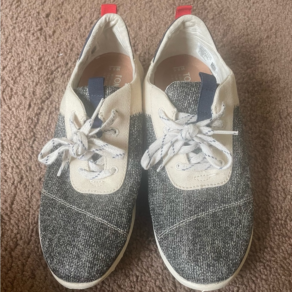 Toms Sneakers - Picture 6 of 6